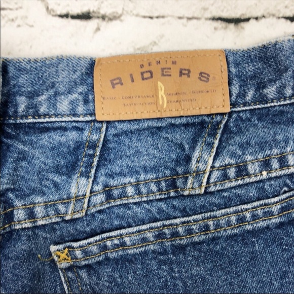 90s Vintage Riders Cut Off Denim Shorts - Picture 4 of 7